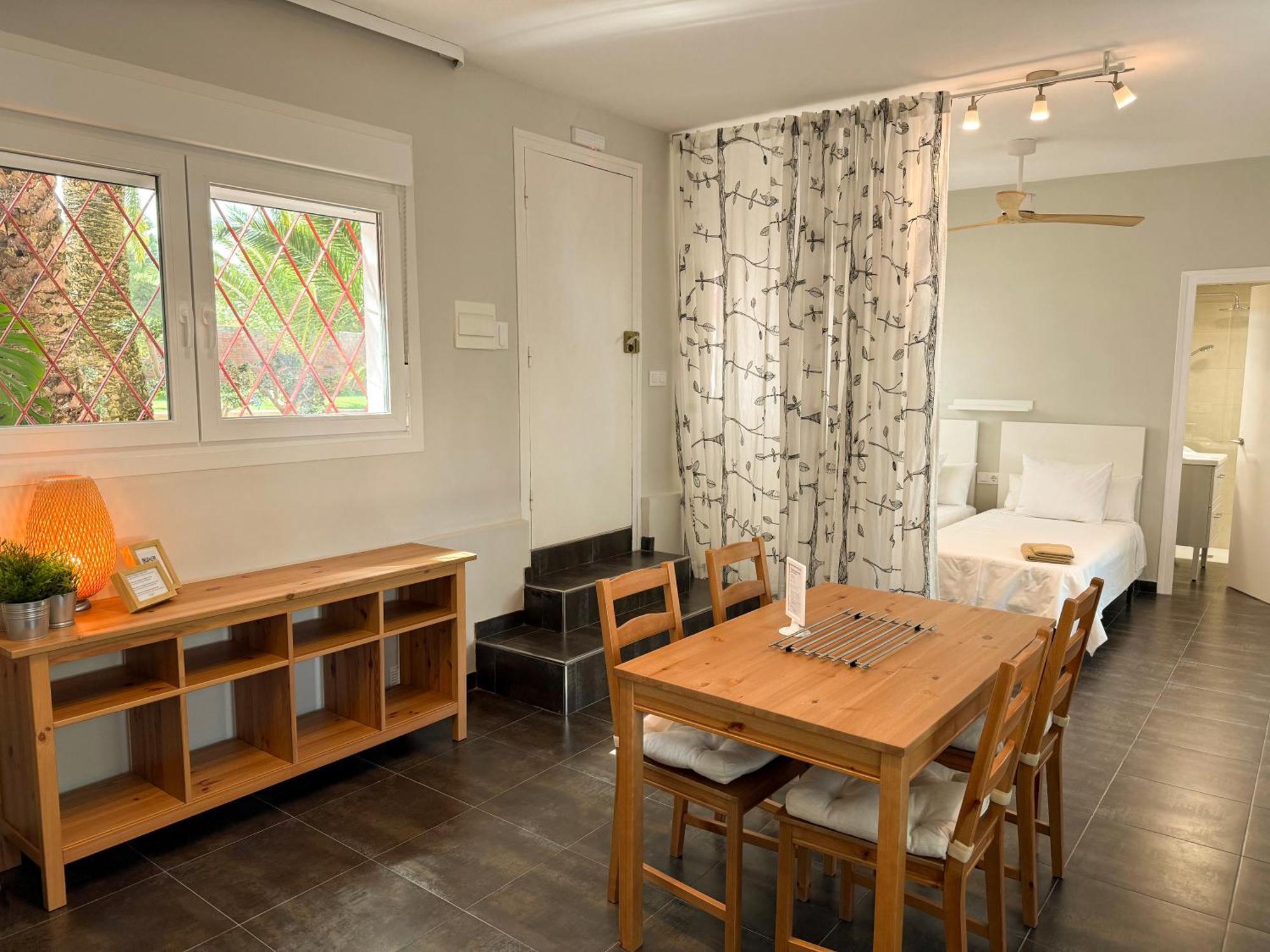 Apartamentos Caspe Apartment *